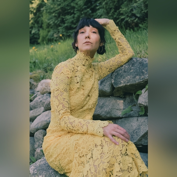 Yellow Costarellos Lace Gown - Picture 3 of 3